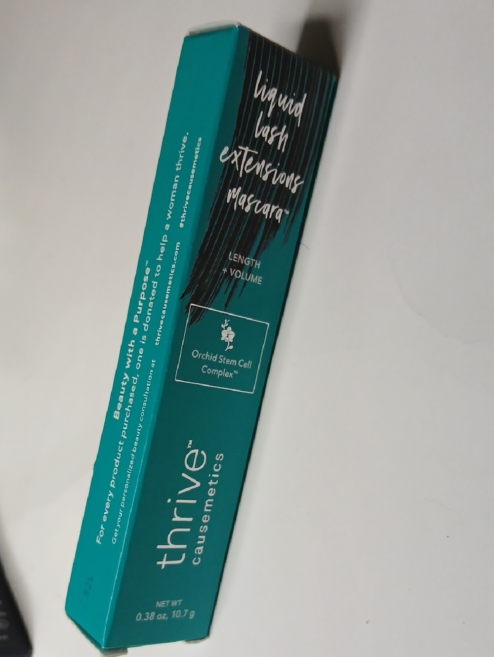 Thrive Causemetics Liquid Lash Mascara in Black- Length And Volume